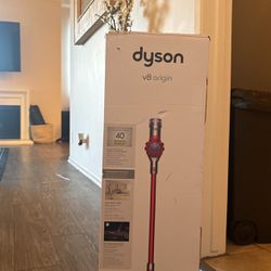 Dyson V8 Origin Brand New $250  obo 