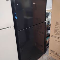 New big Whirlpool fridge, delivery available!!!