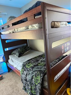 Solid wood bunk bed
