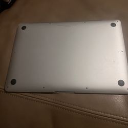 MACBOOK