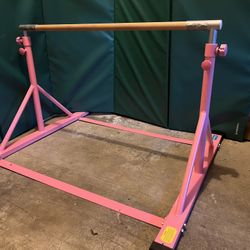 Gymnastic - Beam & High Bar Combo