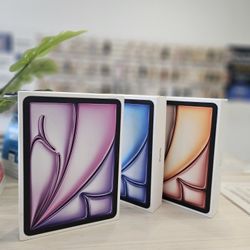 Apple IPad Air M3 Chip Brand New - $1 Today and the rest later 🤗