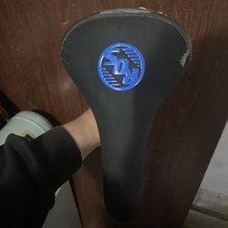 Ros Seat