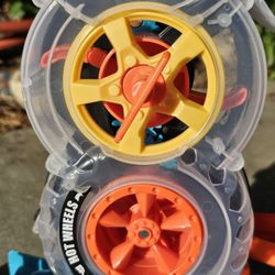 Hot wheels mattel twist tire shop track for toy cars