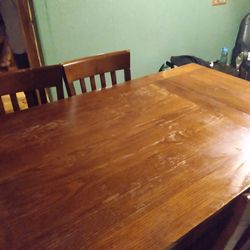 Bar High Table With 5 Bar Height Chairs 