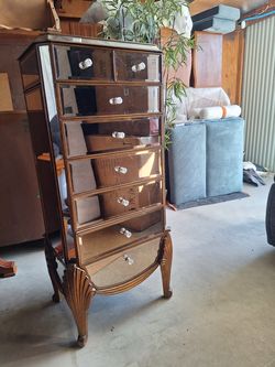 Classic Antique Jewelry Cabinet $160 FIRM