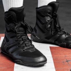 TITLE Boxing Total Balance Shoes (Size 8.5)