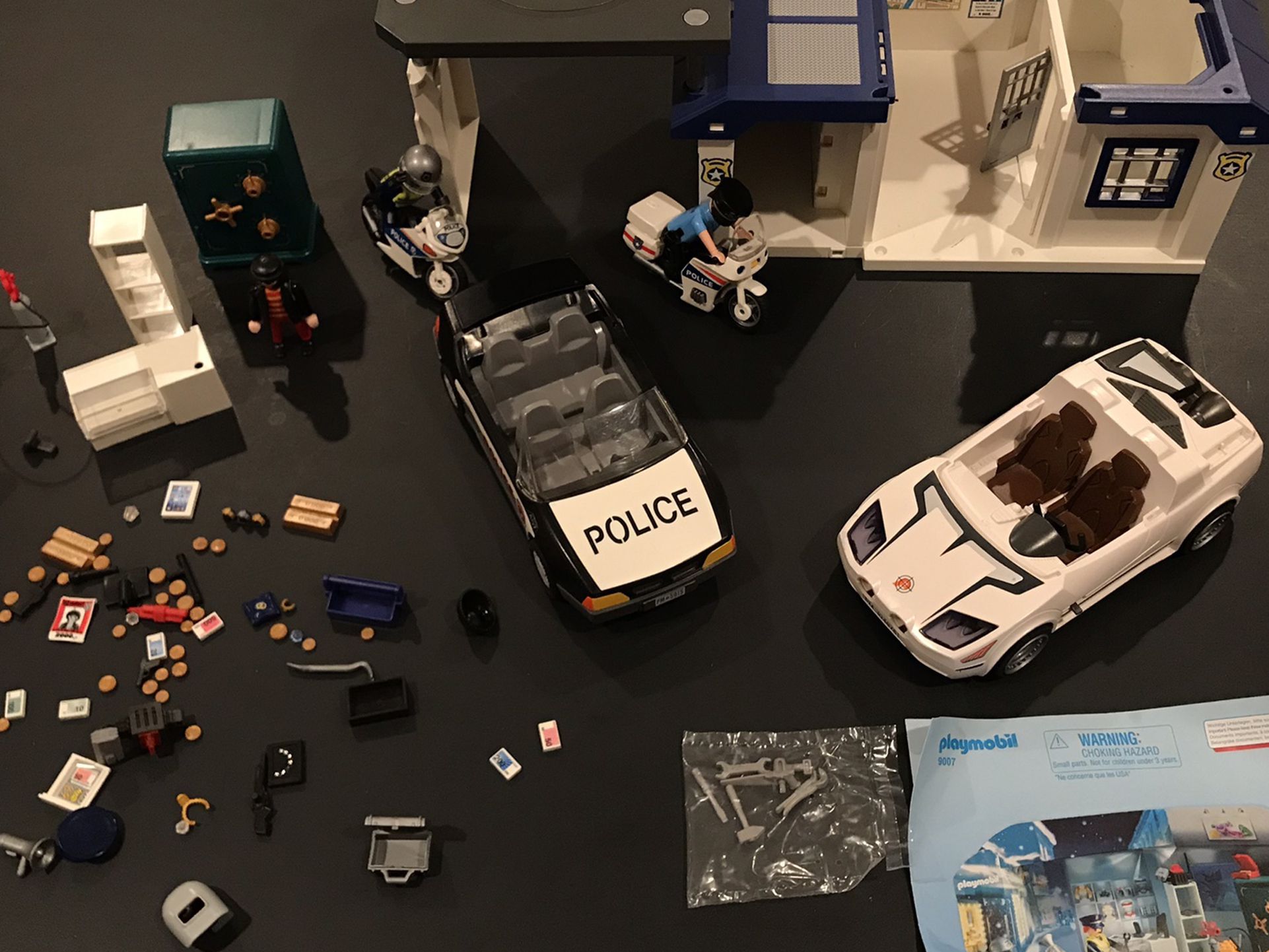 Playmobil Police Station, Cars, Motorcycle and Accessories