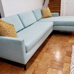 Sectional Sofa in excellent Condition!