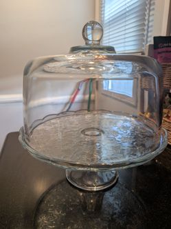 Princess House Cake Stand with Dome