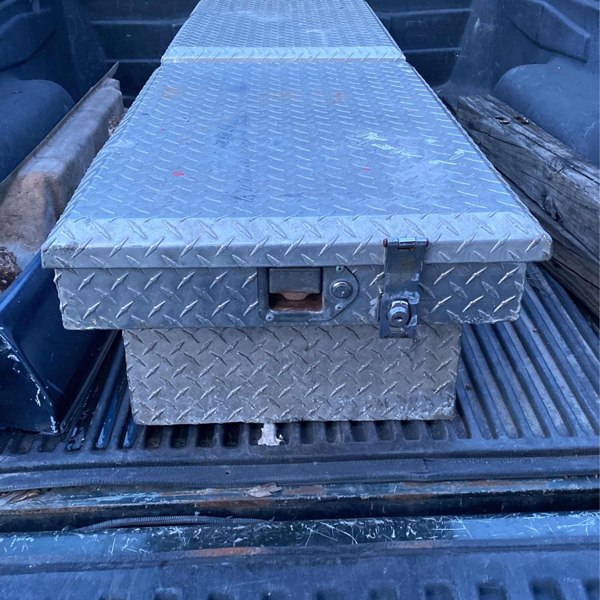 Truck Bed Tool Box