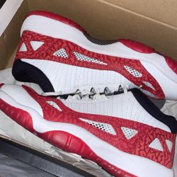 Air Jordan 11 Retro Low IE