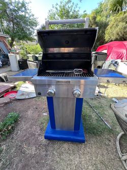 Kitchen Aid Outside Grill. Propane