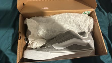 Brand new 9,0 vans new skool