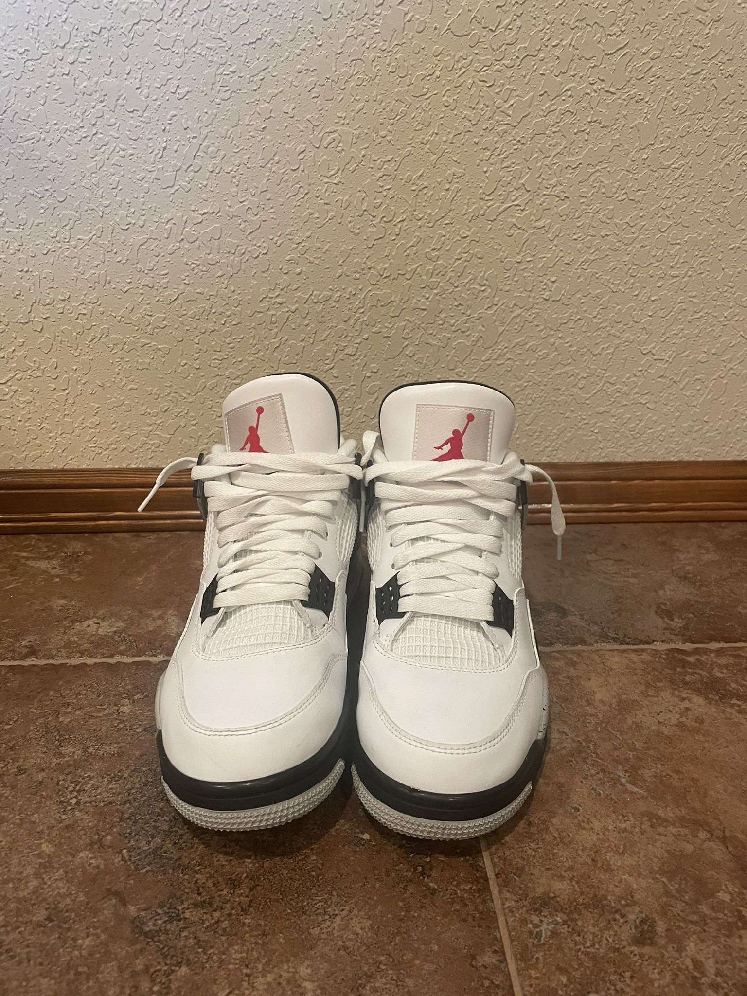 Jordan 4 Cement