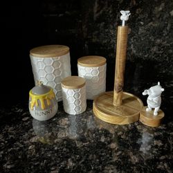 Disney Winnie The Pooh Canisters Set With Paper Towel Holder