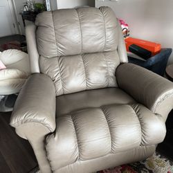Leather Zero Gravity Reclining Chair! So Comfortable! 