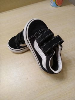 Baby Vans Sz 4
