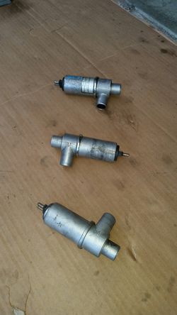 Idle Control valves. Mercedes Benz 380 SL Idle Control Valves