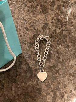 TIFFANY & CO. Heart Tag Charm Bracelet