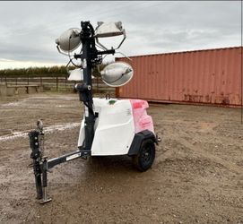 2014 MAGNUM MLT6SK LIGHT TOWER, KUBOTA DIESEL, 6KW GENERATOR, PORTABLE. S/N:5AJLS1019EB411575 --(LOCATED IN MADERA, CA)--