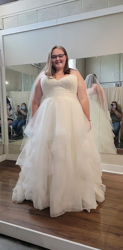 Wedding Dress Size 22