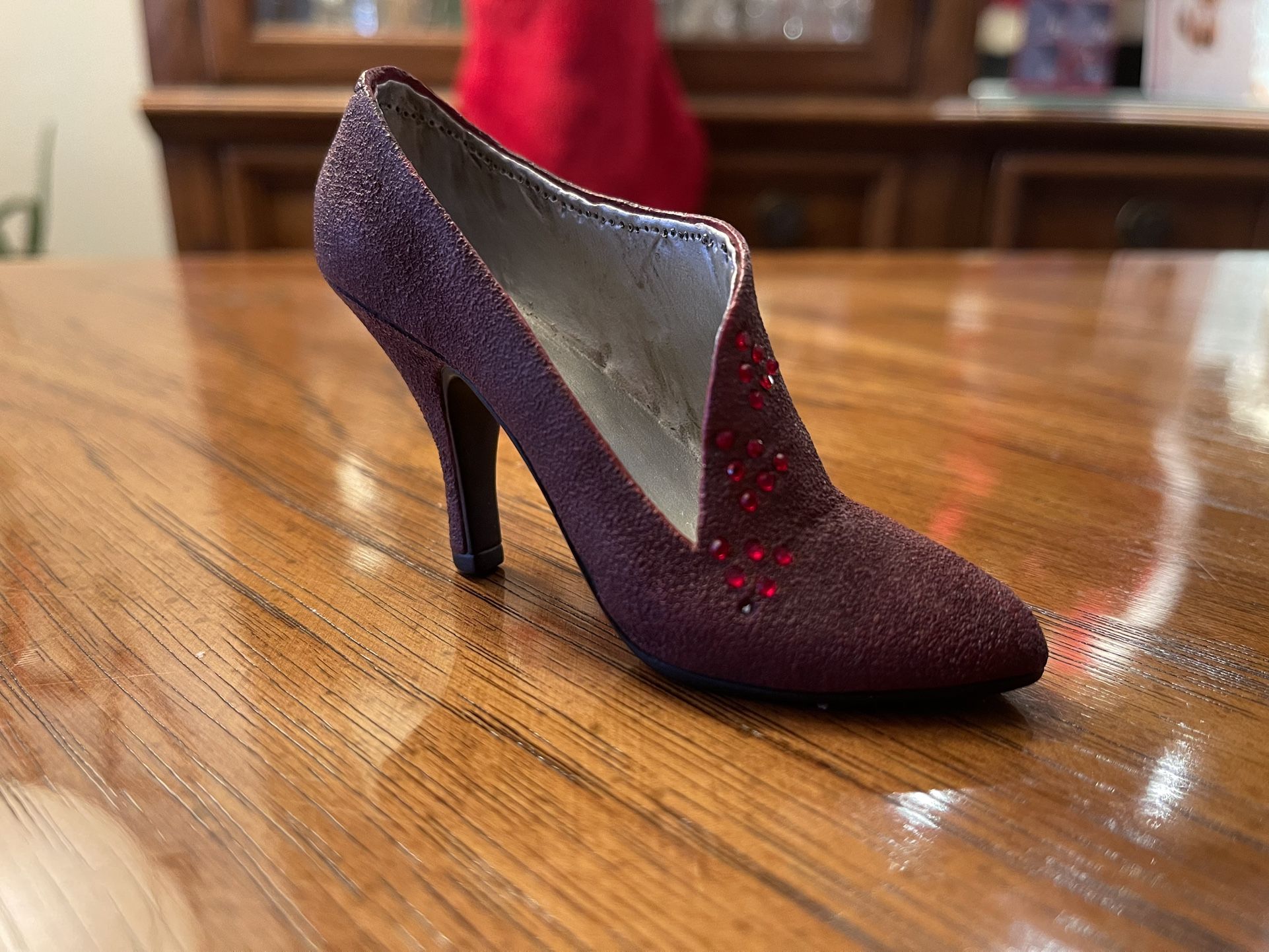 Just the Right Shoe by Raine - Pastiche - Miniature Shoe - Collector’s Item