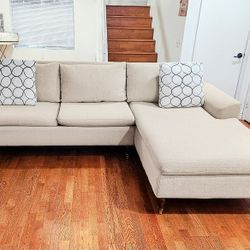 ✨ Super Clean Jerome’s Sectional – Must See! ✨