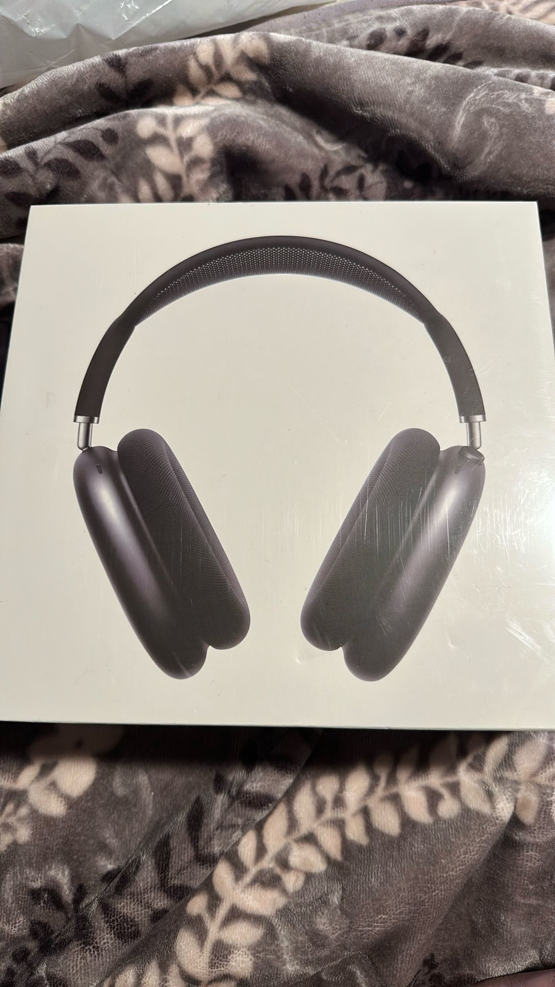 AirPods Max With Smart Case