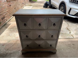 3 Drawer Accent Chest