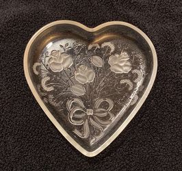 Vintage Mikasa Rose Sweetheart Bouquet Serving Tray (Frosted Heart Shape)