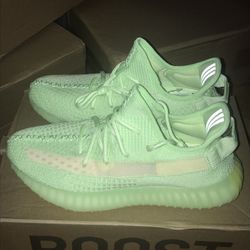 Men’s Adidas Yeezy 350 v2 Glow Sz 8.5