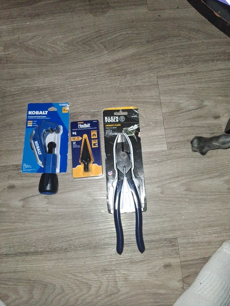 Klein 9" Lineman Pliers