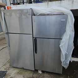 Whirlpool Refrigerator 