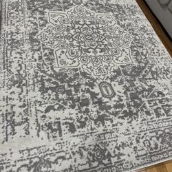 Arlington Collection 6' x 9' Medium Pile Rug