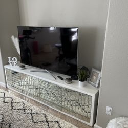 Mirrored TV & Living Room Piece 