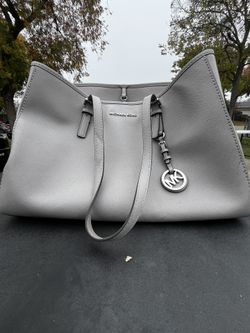 Micheal Kors Purse