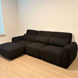 New in Box Black Modular 4pc Sectional Couch $10DOWN