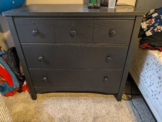 Delta Children Dresser