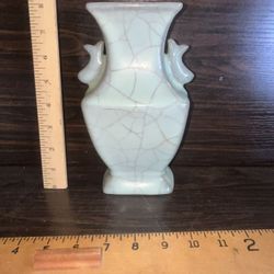 Chinese Porcelain Vase 