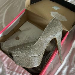 New High Heel Stilettos Sz 8