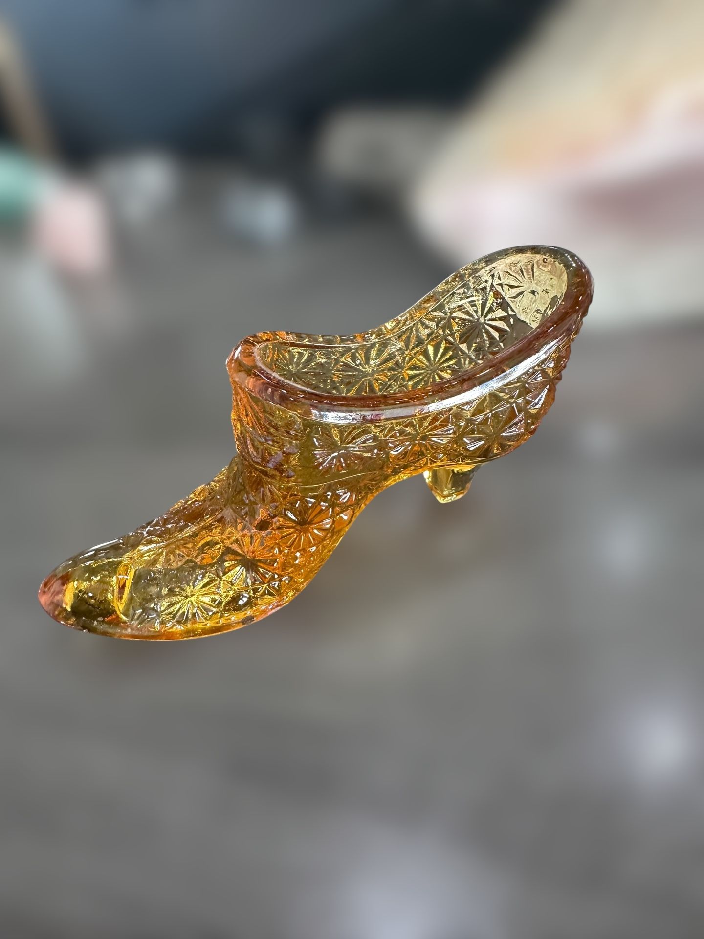Vintage L.E. Smith Slipper Daisy & Button Amber Glass Victorian Shoe Collectible