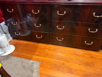 Free dresser