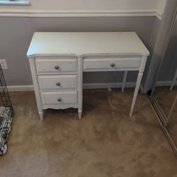 Desk- Free
