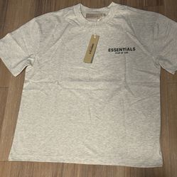 Essential Tee 