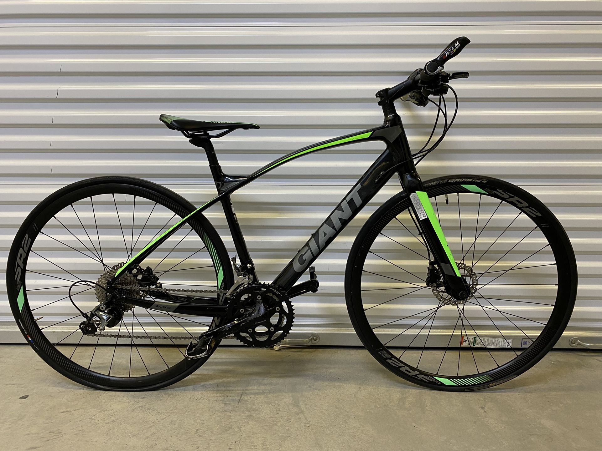 Giant Fastroad M 1 GRAY GREEN CARBON FRAME. Good Condition. See Pictures