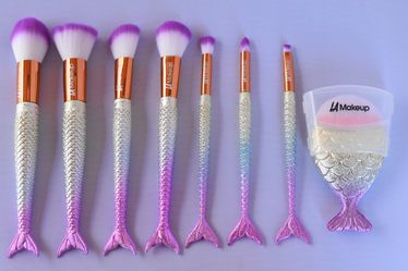 8pcs mermaid tail makeup brush set