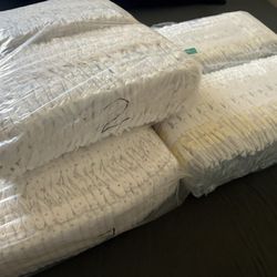 Size 2 Diapers - Pampers Medida 2