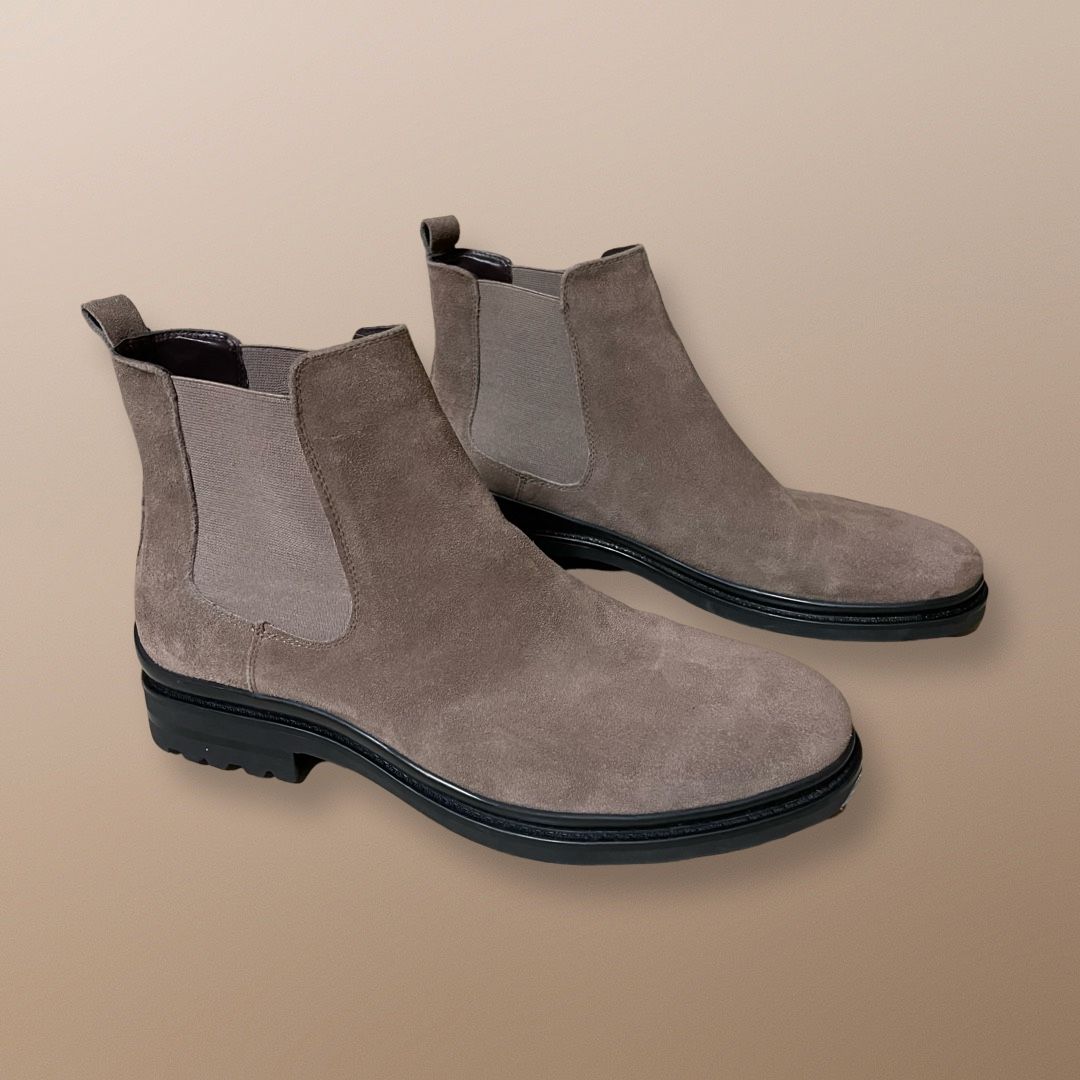 Blondo Waterproof Chelsea Style Mens Boot 13M Suede