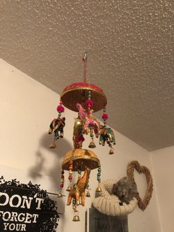 Hanging thing